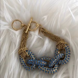 Chunky gold bracelet